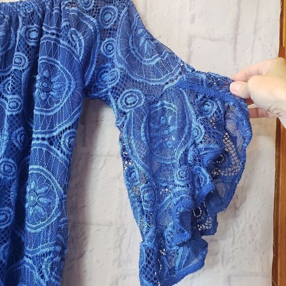 LILDY Full Lace On/Off-Shoulder Tunic Top - Picture 5 of 10